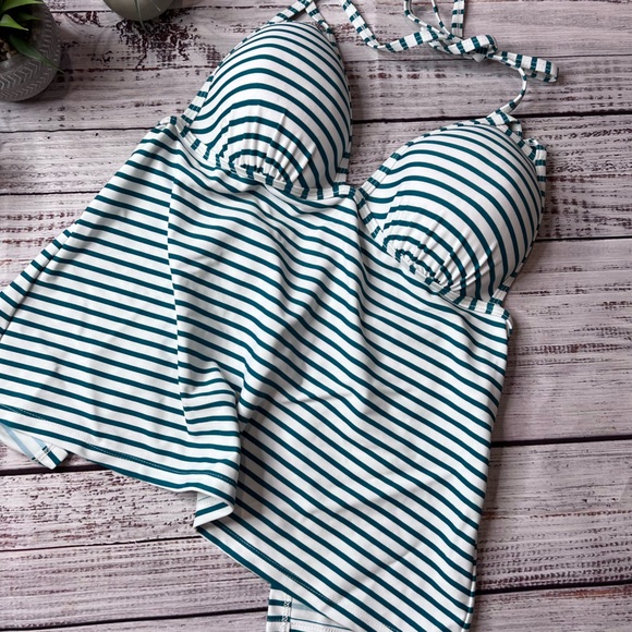 Hula Honey Other - Hula Honey White and Green Tankini Swim Top